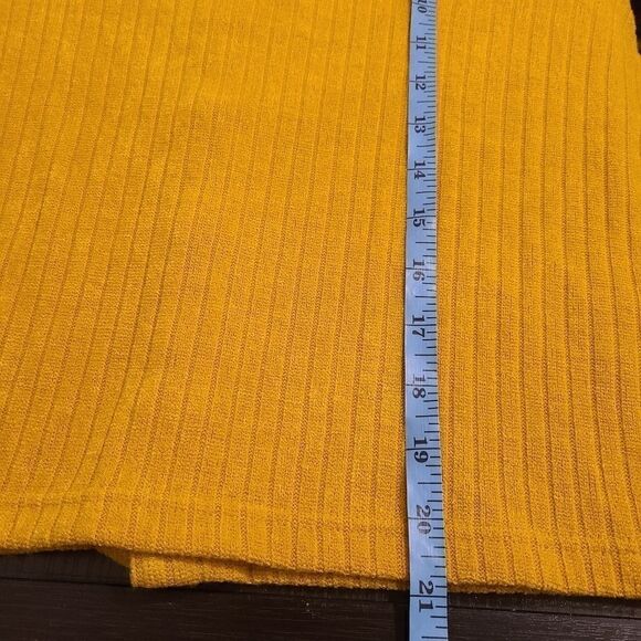 Golden Yellow Button Back Ruffle Sleeve Sweater Sz M - Picture 9 of 11
